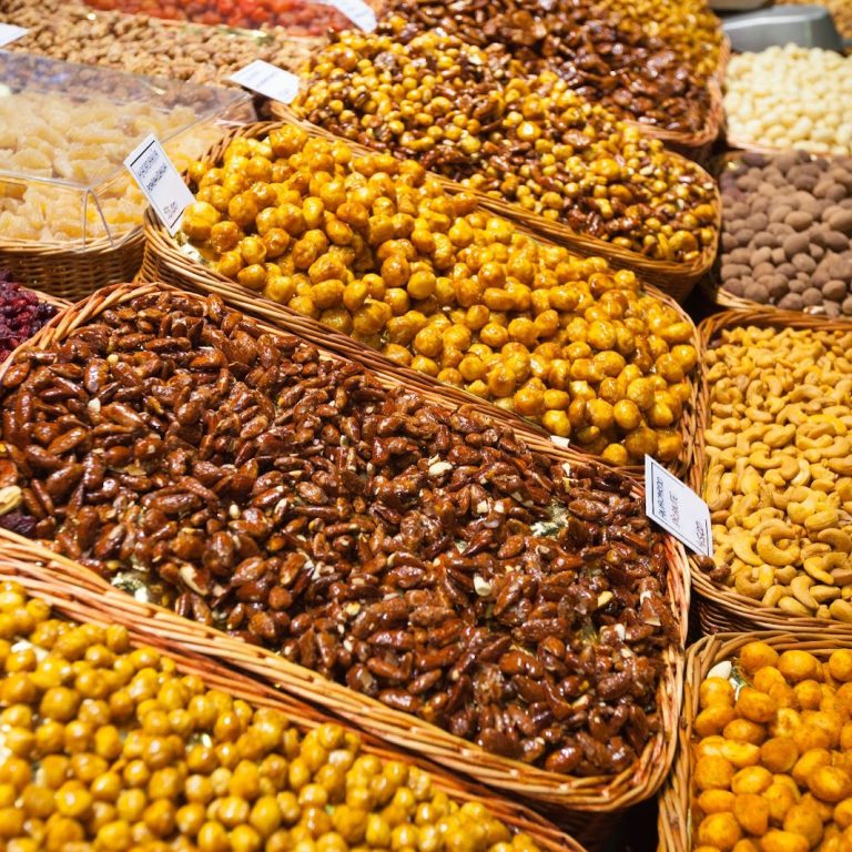 Kurma-Kurma yang Diperjual Belikan (freepik.com)
