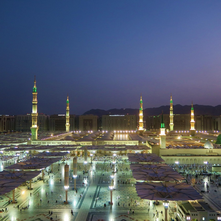 Masjid Al Nabawi (Pixabay by: Konevi)