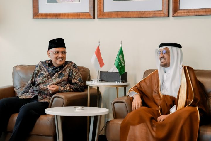 Pertemuan Kepala BP Haji Moch. Irfan Yusuf dengan Duta Besar Arab Saudi untuk Indonesia H.E. Faisal Bin Abdullah H. Amodi, Dokumen BP Haji (metrotvnews.com)