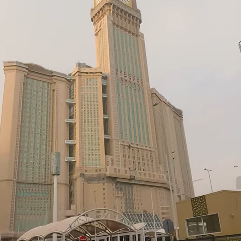 Area Sekitar Pelataran Masjidil Haram (Dok: Diar Al Manasik International)